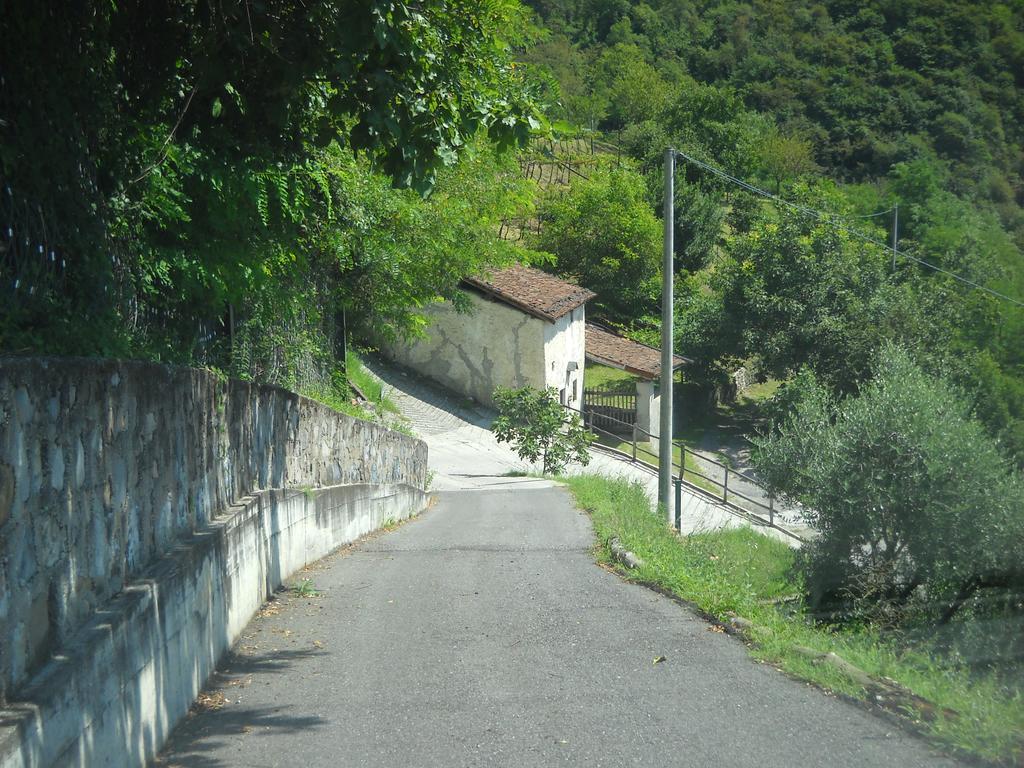 Agriturismo Cascina Lert Marone Exterior photo